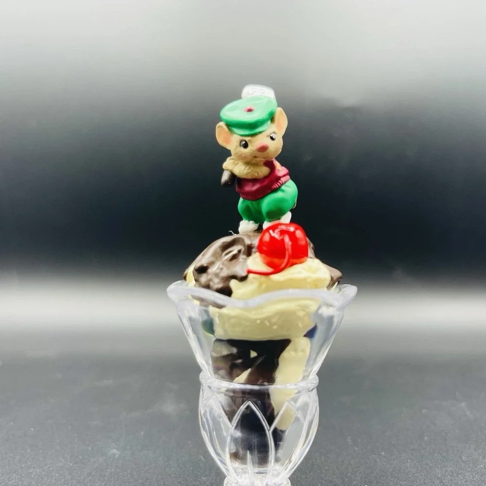 Hallmark Keepsake 1999 Sundae Golfer‎ Christmas Ornament with Original Box